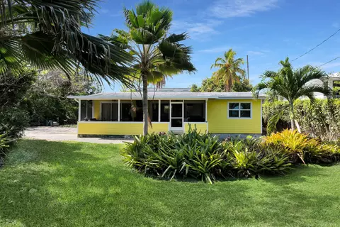 901 43rd Vogstad St Gulf St, Marathon, FL 33050