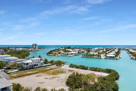 248 Pescayo Ave, Marathon, FL 33050