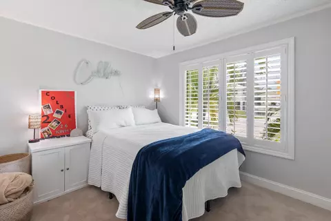 Bedroom - 5 Emerald Dr, Key West, FL 33040 photo 6 of 10