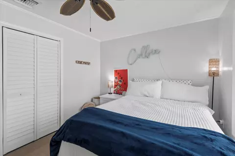 Bedroom - 5 Emerald Dr, Key West, FL 33040 photo 7 of 10