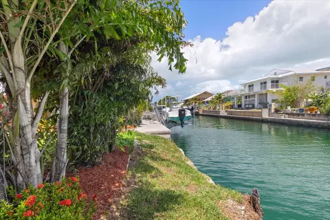Exterior - 5 Emerald Dr, Key West, FL 33040 photo 13 of 13