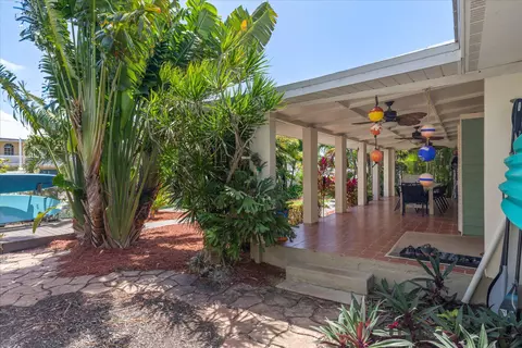 Exterior - 5 Emerald Dr, Key West, FL 33040 photo 9 of 13
