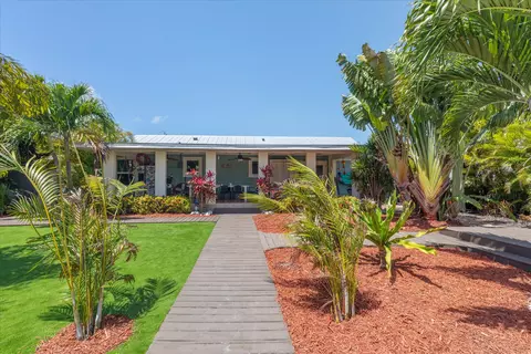 Exterior - 5 Emerald Dr, Key West, FL 33040 photo 10 of 13