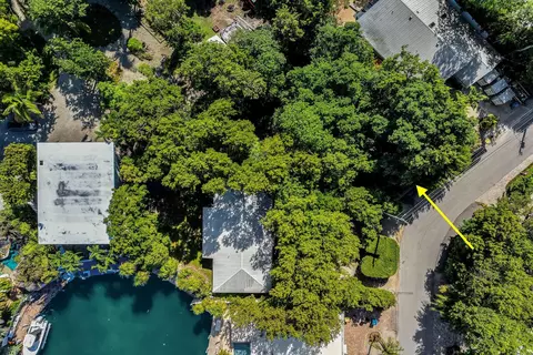 Apache Street, Tavernier, FL 33070