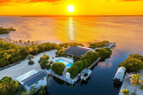 1148 Big Pine Ave, Big Pine Key, FL 33043