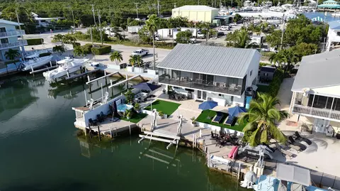 147 Ocean Shores Dr, Key Largo, FL 33037