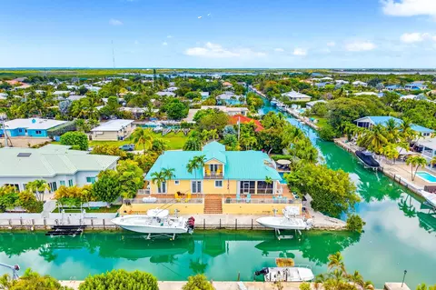 21090 5th Ave, Summerland Key, FL 33042