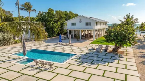 88747 Old Hwy, Tavernier, FL 33070