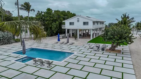 88747 Old Hwy, Tavernier, FL 33070