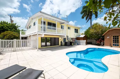 148 Pointview Rd, Tavernier, FL 33070
