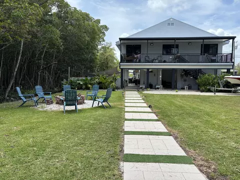 34 Atlantic Dr, Key Largo, FL 33037