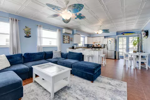 29123 Rose Dr, Big Pine Key, FL 33043