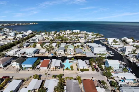 14 Pelican Rd, Key Largo, FL 33037
