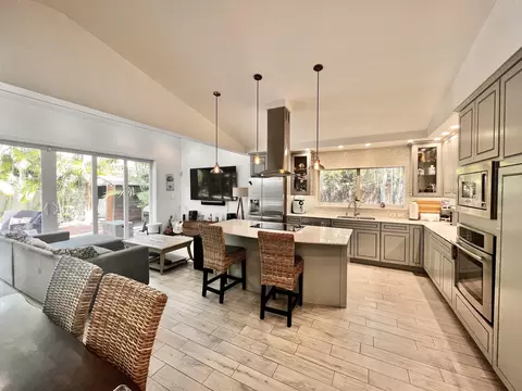 1421 Reynolds St, Key West, FL 33040
