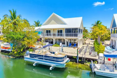 612 Blackbeard Rd, Little Torch Key, FL 33042