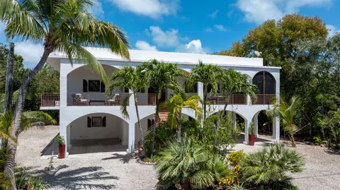 310 North Dr, Islamorada, FL 33036