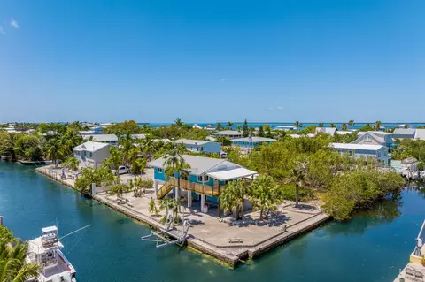 22953 John Silver Ln, Cudjoe Key, FL 33042