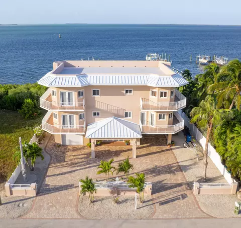 112 N Bounty Ln, Key Largo, FL 33037