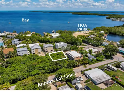 Lake View Drive, Key Largo, FL 33037
