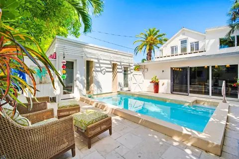 1230 5th St, Key West, FL 33040