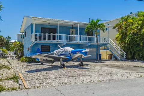 324 S Airport Dr, Summerland Key, FL 33042