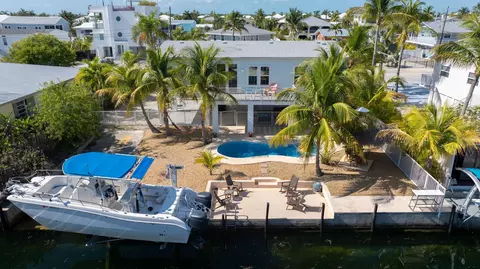 29524 Flying Cloud Ave, Big Pine Key, FL 33043