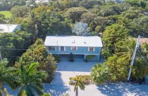 565 95th St, Marathon, FL 33050
