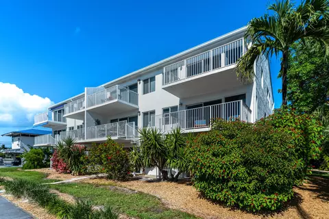 96 Avenue C #6, Marathon, FL 33050