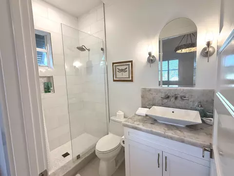 Bath - 29 Key Haven Rd, Key West, FL 33040 photo 5 of 9