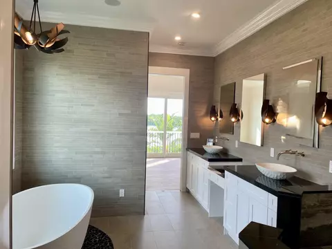 Bath - 29 Key Haven Rd, Key West, FL 33040 photo 6 of 9