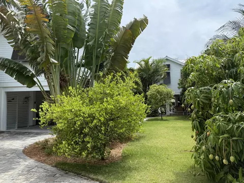 Exterior - 29 Key Haven Rd, Key West, FL 33040 photo 9 of 22