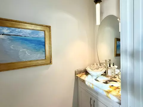 Bath - 29 Key Haven Rd, Key West, FL 33040 photo 2 of 9