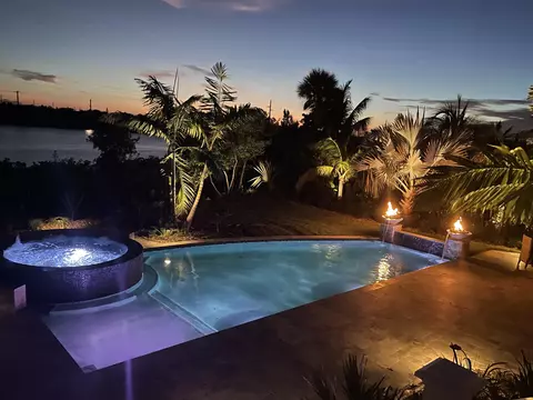Exterior - 29 Key Haven Rd, Key West, FL 33040 photo 11 of 22