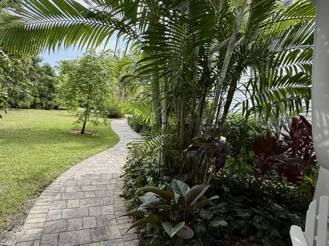 Exterior - 29 Key Haven Rd, Key West, FL 33040 photo 34 of 44