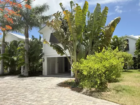 Exterior - 29 Key Haven Rd, Key West, FL 33040 photo 4 of 44