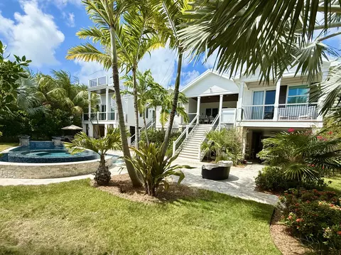 Exterior - 29 Key Haven Rd, Key West, FL 33040 photo 12 of 44