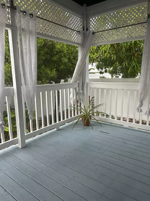 Exterior - 331 Ave F, Key West, FL 33040 photo 5 of 6