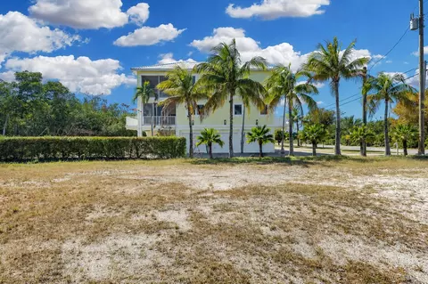 207 Stirrup Key Blvd, Marathon, FL 33050 photo 3