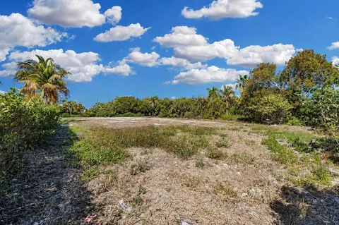 207 Stirrup Key Blvd, Marathon, FL 33050 photo 2
