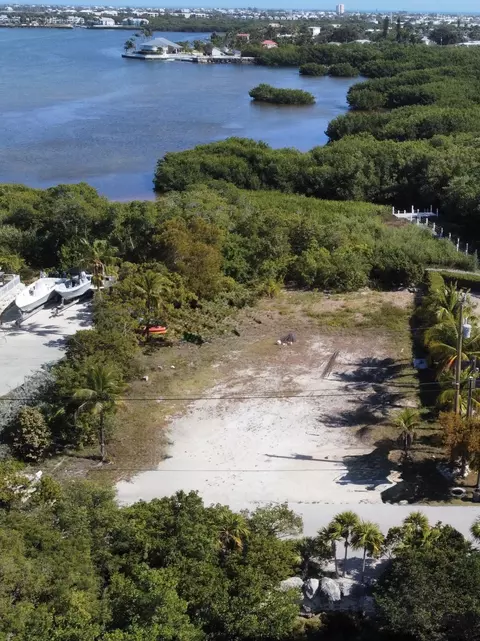 207 Stirrup Key Blvd, Marathon, FL 33050