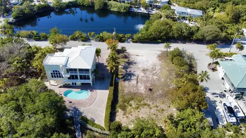207 Stirrup Key Blvd, Marathon, FL 33050 photo 5