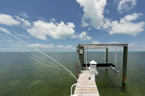 View/Area - 58121 Morton St, Marathon, FL 33050 photo 2 of 11