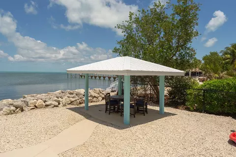 Dining - 58121 Morton St, Marathon, FL 33050 photo 1 of 4