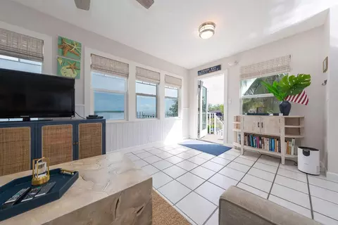 Living - 58121 Morton St, Marathon, FL 33050 photo 1 of 8