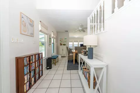 Entry Way - 58121 Morton St, Marathon, FL 33050 photo 1 of 3