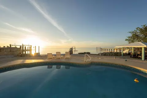 Exterior - 58121 Morton St, Marathon, FL 33050 photo 17 of 18