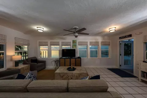 Living - 58121 Morton St, Marathon, FL 33050 photo 8 of 8