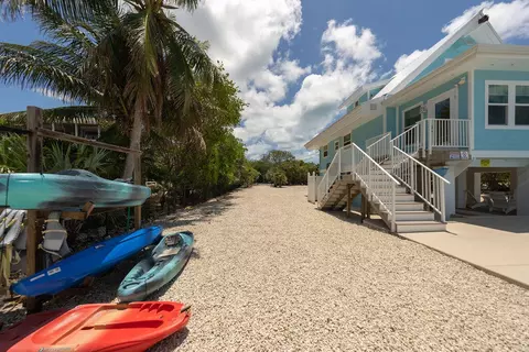 Exterior - 58121 Morton St, Marathon, FL 33050 photo 10 of 18