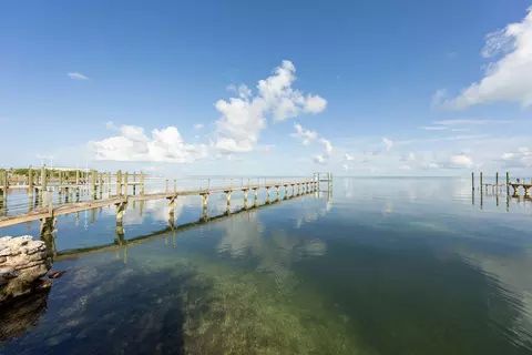 View/Area - 58121 Morton St, Marathon, FL 33050 photo 3 of 11