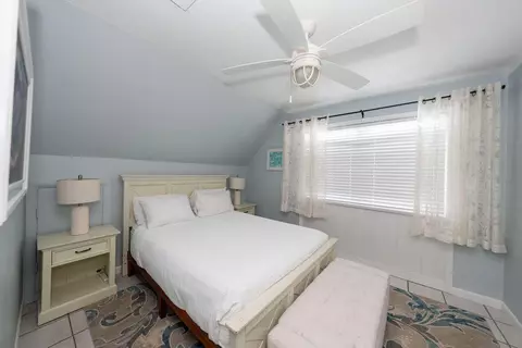 Bedroom - 58121 Morton St, Marathon, FL 33050 photo 6 of 13